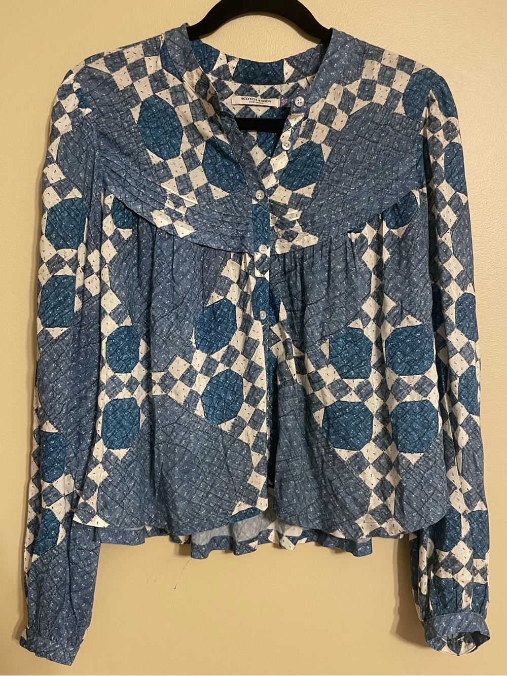 Scotch & Soda geometric blue pintuck blouse button up size 36 small
